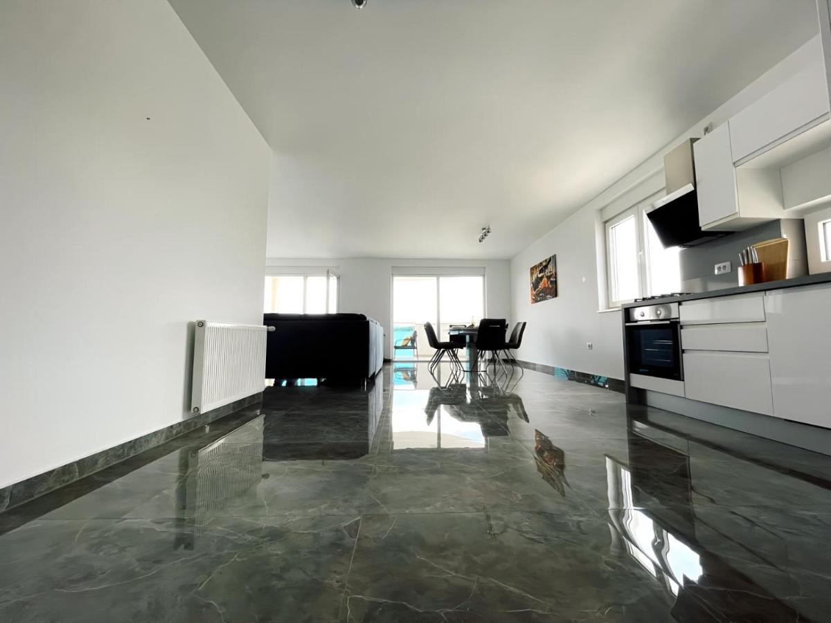 Seascape Deluxe Residence Пєщана-Увала Екстер'єр фото