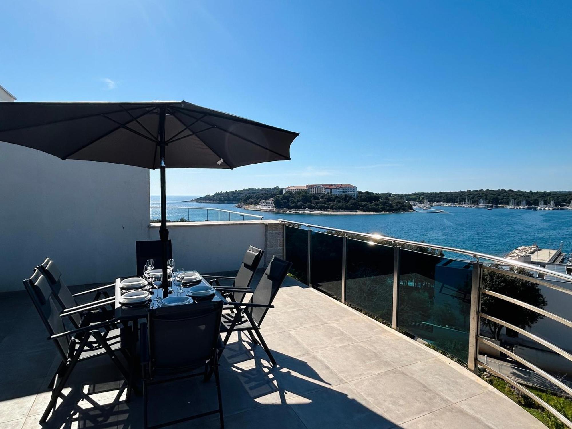 Seascape Deluxe Residence Пєщана-Увала Екстер'єр фото